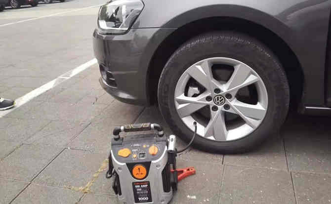 乾安汽车搭电案例